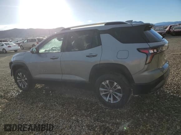 ✅ 2025 Chevrolet Equinox FWD LT • VIN: 3GNAXHEG7SL216235 • Lot: 92391245. Listed on Copart with 35,295 mi. Free auction sales archive from the USA and detailed vehicle history report at DreamBid. Image 2.