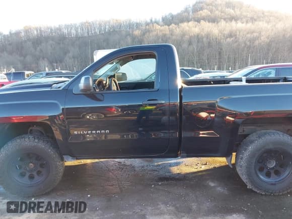 ✅ 2017 Chevrolet Silverado 1500 Work Truck • VIN: 1GCNKNEH3HZ204455 • Лот: 40954954. Опубликован ранее на IAAI с пробегом 201 273 миль. Бесплатный доступ к архиву аукционных продаж из США и подробный отчёт об истории автомобиля на DreamBid. Изображение 14.