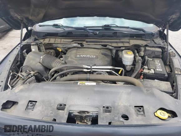 ✅ 2017 Ram 3500 Tradesman • VIN: 3C63R3CJ8HG646927 • Lot: 56561995. Wystawiony na Copart z przebiegiem 87 665 mil. Bezpłatny archiwum sprzedaży aukcyjnych z USA i szczegółowy raport historii pojazdu na DreamBid. Zdjęcie 11.