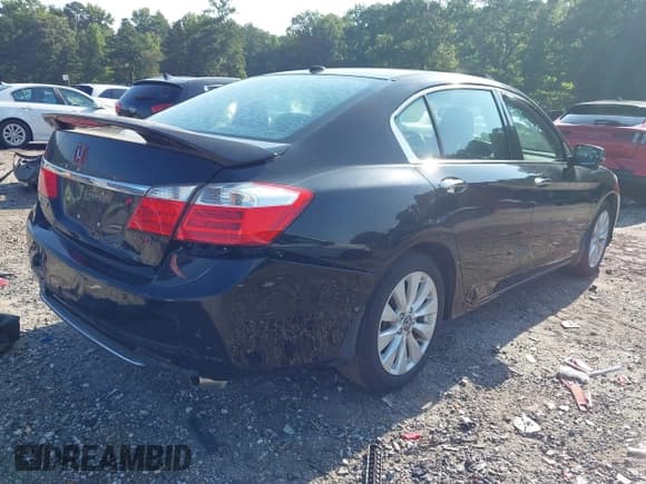 ✅ 2013 Honda Accord EX-L • VIN: 1HGCR3F89DA022646 • Lot: 42814245. Listed on IAAI with 93,721 mi. Free auction sales archive from the USA and detailed vehicle history report at DreamBid. Image 4.