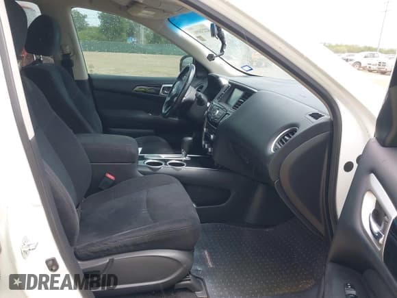 ✅ 2014 Nissan Pathfinder SL • VIN: 5N1AR2MN6EC685974 • Lot: 42236096. Listed on IAAI with 185,204 mi. Free auction sales archive from the USA and detailed vehicle history report at DreamBid. Image 5.