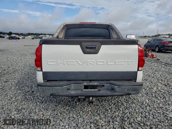 ✅ 2006 Chevrolet Avalanche LT • VIN: 3GNEK12Z06G154320 • Лот: 95430865. Опубликован ранее на Copart с пробегом 222 327 миль. Бесплатный доступ к архиву аукционных продаж из США и подробный отчёт об истории автомобиля на DreamBid. Изображение 6.