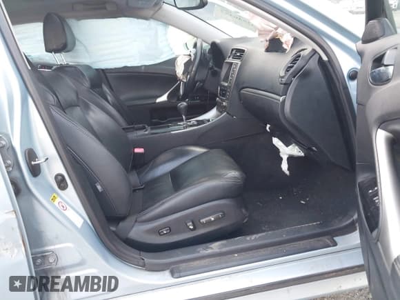 ✅ 2011 Lexus IS 250 • VIN: JTHCF5C21B5046401 • Lot: 42546457. Listed on IAAI with 144,679 mi. Free auction sales archive from the USA and detailed vehicle history report at DreamBid. Image 5.