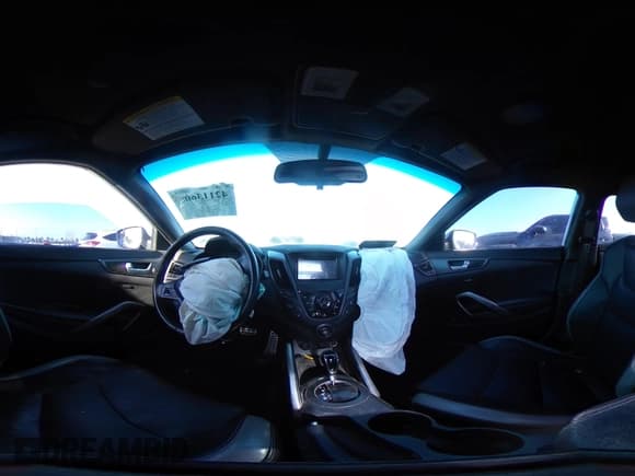 ✅ 2016 Hyundai Veloster Turbo • VIN: KMHTC6AE4GU303847 • Lot: 42113605. Wystawiony na IAAI z przebiegiem 130 416 mil. Bezpłatny archiwum sprzedaży aukcyjnych z USA i szczegółowy raport historii pojazdu na DreamBid. Zdjęcie 19.