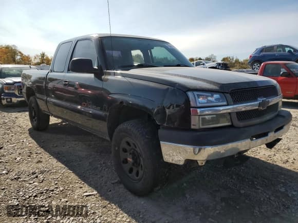 ✅ 2005 Chevrolet Silverado 1500 LS • VIN: 1GCEC19Z35Z296879 • Лот: 76666564. Опубликован ранее на Copart с пробегом 230 791 миль. Бесплатный доступ к архиву аукционных продаж из США и подробный отчёт об истории автомобиля на DreamBid. Изображение 4.