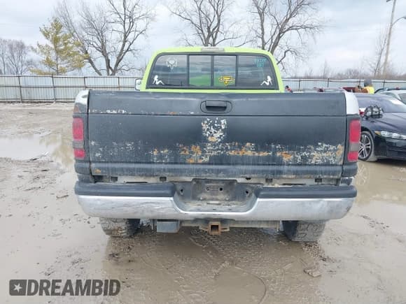 ✅ 1997 Dodge 2500 • VIN: 3B7KF23Z2VM513042 • Lot: 41662680. Listed on IAAI with 200,001 mi. Free auction sales archive from the USA and detailed vehicle history report at DreamBid. Image 16.