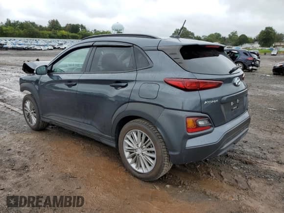 ✅ 2019 Hyundai Kona SEL • VIN: KM8K22AA1KU320425 • Лот: 69321573. Опубликован ранее на Copart с пробегом 82 913 миль. Бесплатный доступ к архиву аукционных продаж из США и подробный отчёт об истории автомобиля на DreamBid. Изображение 2.