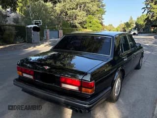 ✅ 1989 Bentley Turbo R • VIN: SCBZR03B1KCX25038 • Lot: 81352145. Wystawiony na Copart z przebiegiem 157 867 mil. Bezpłatny archiwum sprzedaży aukcyjnych z USA i szczegółowy raport historii pojazdu na DreamBid. Zdjęcie 4.