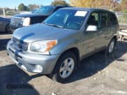 ✅ 2005 Toyota RAV4 • VIN: JTEGD20V250076462 • Lot: 43621127. Wystawiony na IAAI z przebiegiem 190 407 mil. Bezpłatny archiwum sprzedaży aukcyjnych z USA i szczegółowy raport historii pojazdu na DreamBid. Zdjęcie 2.