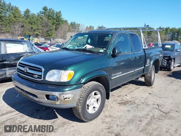 ✅ 2000 Toyota Tundra Limited • VIN: 5TBBT4815YS065867 • Lot: 41995501. Wystawiony na IAAI z przebiegiem 208 889 mil. Bezpłatny archiwum sprzedaży aukcyjnych z USA i szczegółowy raport historii pojazdu na DreamBid. Zdjęcie 2.