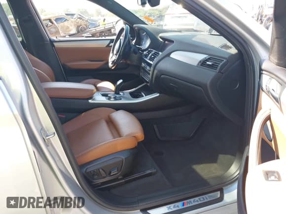 ✅ 2017 BMW X4 M40i • VIN: 5UXXW7C59H0U25949 • Лот: 43245359. Опубликован ранее на IAAI с пробегом 136 641 миль. Бесплатный доступ к архиву аукционных продаж из США и подробный отчёт об истории автомобиля на DreamBid. Изображение 5.