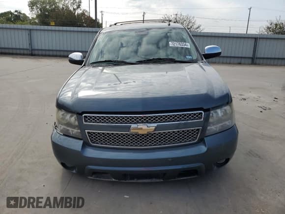 ✅ 2008 Chevrolet Suburban Commercial • VIN: 1GNFC16028R200780 • Lot: 72176334. Wystawiony na Copart z przebiegiem 80 486 mil. Bezpłatny archiwum sprzedaży aukcyjnych z USA i szczegółowy raport historii pojazdu na DreamBid. Zdjęcie 5.