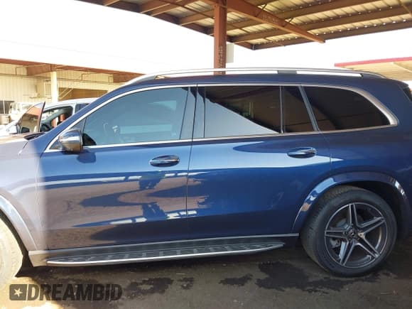 ✅ 2024 Mercedes-Benz GLS 450 • VIN: 4JGFF5KE5RB111770 • Lot: 42917044. Listed on IAAI with 44,302 mi. Free auction sales archive from the USA and detailed vehicle history report at DreamBid. Image 15.
