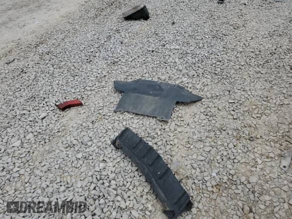 2010 Dodge Challenger SE z VIN 2B3CJ4DV5AH179738, wystawiony jako Copart lot #64823684 z przebiegiem 109 389 mil mil oraz Szkoda całkowita • Salvage title. Historia ofert i sprzedaży dostępna na DreamBid. Obrazek 12.