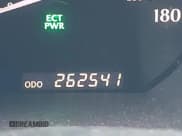 ✅ 2006 Lexus SC 430 • VIN: JTHFN48Y869002062 • Лот: 43781176. Опубликован ранее на IAAI с пробегом 262 541 миль. Бесплатный доступ к архиву аукционных продаж из США и подробный отчёт об истории автомобиля на DreamBid. Изображение 15.