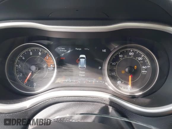 ✅ 2017 Jeep Cherokee Trailhawk • VIN: 1C4PJMBS0HW649422 • Lot: 41696815. Listed on IAAI with 62,185 mi. Free auction sales archive from the USA and detailed vehicle history report at DreamBid. Image 7.