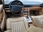 ✅ 1988 Mercedes-Benz 560 • VIN: WDBCA39D7JA399081 • Lot: 84432025. Listed on Copart with 118,269 mi. Free auction sales archive from the USA and detailed vehicle history report at DreamBid. Image 8.