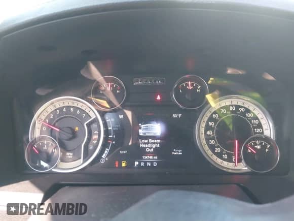 2017 Ram 1500 Night z VIN 1C6RR7MT4HS766699, wystawiony jako IAAI lot #41692973 z przebiegiem 134 746 mil mil oraz . Historia ofert i sprzedaży dostępna na DreamBid. Obrazek 7.