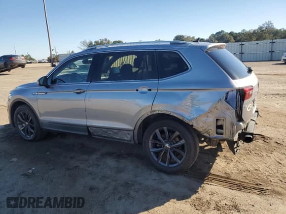 ✅ 2022 Volkswagen Tiguan SE • VIN: 3VV3B7AX6NM033649 • Lot: 87213865. Wystawiony na Copart z przebiegiem 65 346 mil. Bezpłatny archiwum sprzedaży aukcyjnych z USA i szczegółowy raport historii pojazdu na DreamBid. Zdjęcie 2.