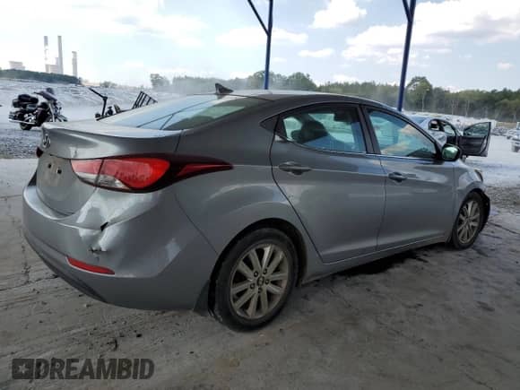 2015 Hyundai Elantra SE z VIN KMHDH4AE1FU416096, wystawiony jako Copart lot #81002695 z przebiegiem 100 756 mil mil oraz Szkoda całkowita • Salvage title. Historia ofert i sprzedaży dostępna na DreamBid. Obrazek 3.