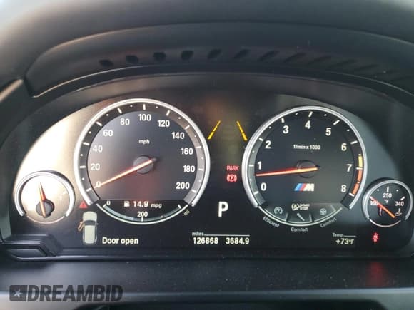 ✅ 2017 BMW X5 M • VIN: 5YMKT6C37H0U39093 • Lot: 39299614. Wystawiony na Copart z przebiegiem 126 868 mil. Bezpłatny archiwum sprzedaży aukcyjnych z USA i szczegółowy raport historii pojazdu na DreamBid. Zdjęcie 9.