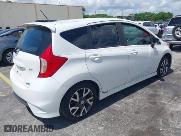 ✅ 2016 Nissan Note SV • VIN: 3N1CE2CP1GL381618 • Lot: 42473082. Listed on IAAI with 241,102 mi. Free auction sales archive from the USA and detailed vehicle history report at DreamBid. Image 4.