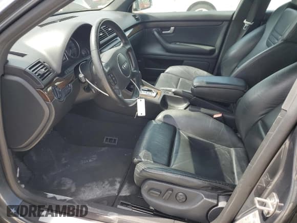 ✅ 2005 Audi S4 • VIN: WAUPL68E85A109670 • Лот: 55114175. Опубликован ранее на Copart с пробегом 98 679 миль. Бесплатный доступ к архиву аукционных продаж из США и подробный отчёт об истории автомобиля на DreamBid. Изображение 7.