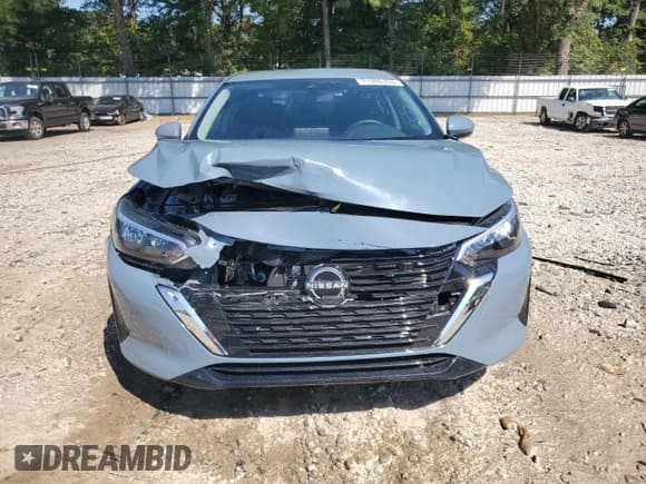 ✅ 2025 Nissan Sentra SV • VIN: 3N1AB8CV1SY211532 • Лот: 71986355. Опубликован ранее на Copart с пробегом 5 876 миль. Бесплатный доступ к архиву аукционных продаж из США и подробный отчёт об истории автомобиля на DreamBid. Изображение 5.