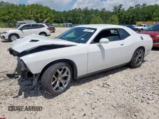 2017 Dodge Challenger SXT Plus z VIN 2C3CDZAG4HH516973, wystawiony jako Copart lot #61190755 z przebiegiem 202 537 mil mil oraz Szkoda całkowita • Salvage title. Historia ofert i sprzedaży dostępna na DreamBid. Obrazek 1.