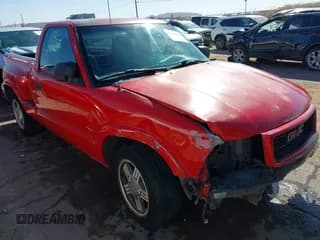 ✅ 2000 GMC Sonoma SLS 1SE • VIN: 1GTCS1450Y8258079 • Lot: 41510246. Listed on IAAI with 229,220 mi. Free auction sales archive from the USA and detailed vehicle history report at DreamBid. Image 1.