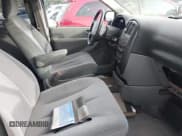 ✅ 2005 Dodge Caravan SXT • VIN: 2D4GP44L85R459346 • Lot: 43349260. Wystawiony na IAAI z przebiegiem Nie podano. Bezpłatny archiwum sprzedaży aukcyjnych z USA i szczegółowy raport historii pojazdu na DreamBid. Zdjęcie 5.