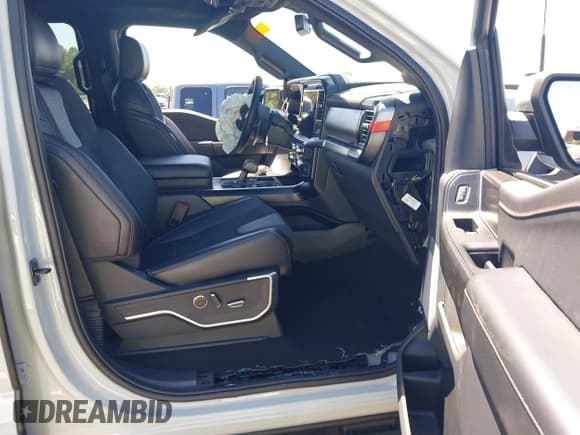 ✅ 2024 Ford F-150 Raptor • VIN: 1FTFW1RG2RFB94796 • Лот: 43094931. Опубликован ранее на IAAI с пробегом 1 649 миль. Бесплатный доступ к архиву аукционных продаж из США и подробный отчёт об истории автомобиля на DreamBid. Изображение 5.