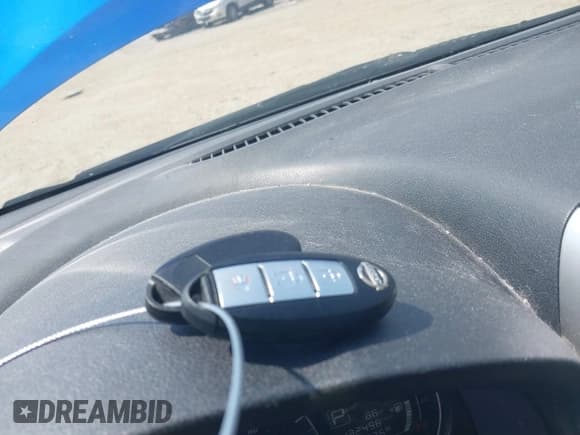 ✅ 2015 Nissan Note SR • VIN: 3N1CE2CP9FL436668 • Lot: 42503177. Listed on IAAI with 132,498 mi. Free auction sales archive from the USA and detailed vehicle history report at DreamBid. Image 11.