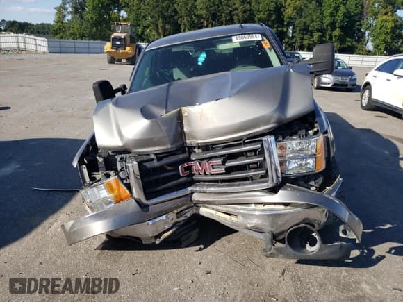 ✅ 2009 GMC Sierra 1500 SL • VIN: 2GTEC19C991122115 • Лот: 69860964. Опубликован ранее на Copart с пробегом 247 638 миль. Бесплатный доступ к архиву аукционных продаж из США и подробный отчёт об истории автомобиля на DreamBid. Изображение 5.