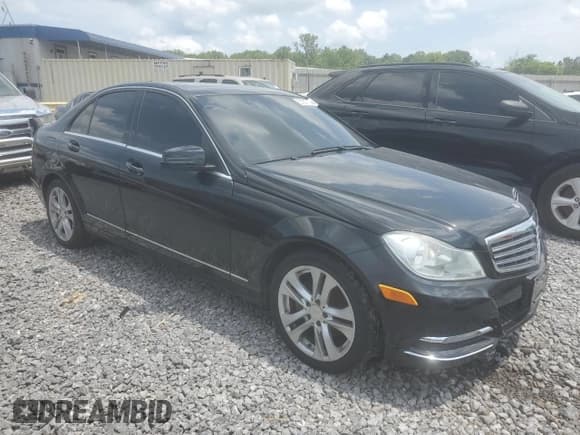 ✅ 2012 Mercedes-Benz C 300 Sport • VIN: WDDGF8BB1CA646629 • Lot: 57287105. Listed on Copart with 200,783 mi. Free auction sales archive from the USA and detailed vehicle history report at DreamBid. Image 4.