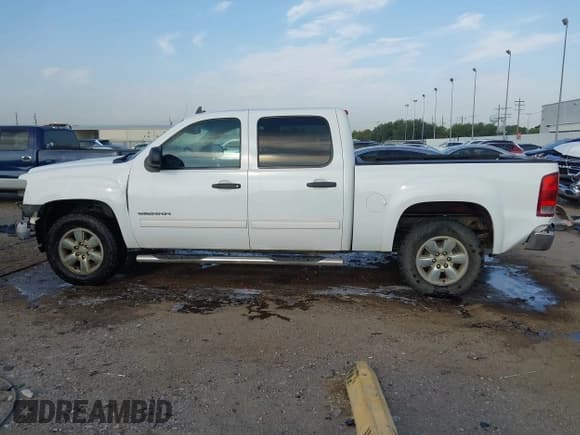 ✅ 2012 GMC Sierra 1500 SLE • VIN: 3GTP2VE79CG149583 • Лот: 43208325. Опубликован ранее на IAAI с пробегом 319 597 миль. Бесплатный доступ к архиву аукционных продаж из США и подробный отчёт об истории автомобиля на DreamBid. Изображение 15.
