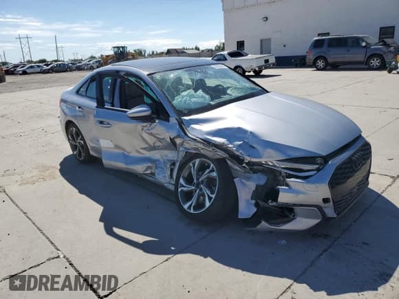 ✅ 2023 Audi A3 Premium • VIN: WAUAUDGY9PA092318 • Lot: 83938485. Wystawiony na Copart z przebiegiem Nie podano. Bezpłatny archiwum sprzedaży aukcyjnych z USA i szczegółowy raport historii pojazdu na DreamBid. Zdjęcie 4.