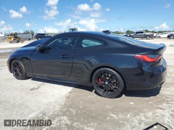 ✅ 2022 BMW 4 Series M440i • VIN: WBA83AP0XNCJ47273 • Lot: 68505145. Listed on Copart with 46,400 mi. Free auction sales archive from the USA and detailed vehicle history report at DreamBid. Image 2.