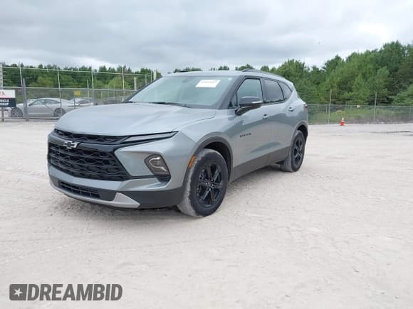 ✅ 2024 Chevrolet Blazer LT • VIN: 3GNKBDR42RS174178 • Лот: 42914097. Опубликован ранее на IAAI с пробегом 18 939 миль. Бесплатный доступ к архиву аукционных продаж из США и подробный отчёт об истории автомобиля на DreamBid. Изображение 2.