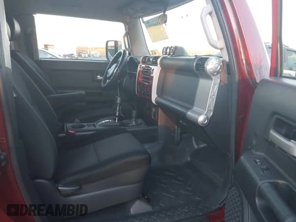 ✅ 2008 Toyota FJ Cruiser • VIN: JTEBU11F58K012405 • Lot: 43695359. Listed on IAAI with 222,813 mi. Free auction sales archive from the USA and detailed vehicle history report at DreamBid. Image 5.