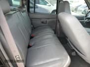 ✅ 2001 Ford Explorer XLT • VIN: 1FMDU73EX1ZA06855 • Lot: 81320605. Wystawiony na Copart z przebiegiem 147 020 mil. Bezpłatny archiwum sprzedaży aukcyjnych z USA i szczegółowy raport historii pojazdu na DreamBid. Zdjęcie 11.