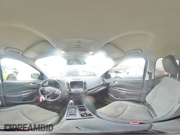 ✅ 2019 Ford Escape SE • VIN: 1FMCU9GD8KUA64342 • Lot: 69411795. Wystawiony na Copart z przebiegiem 120 765 mil. Bezpłatny archiwum sprzedaży aukcyjnych z USA i szczegółowy raport historii pojazdu na DreamBid. Zdjęcie 15.