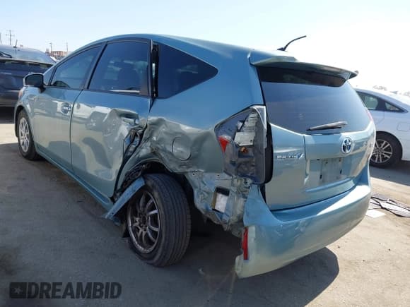 ✅ 2015 Toyota Prius Two • VIN: JTDZN3EU9FJ032759 • Lot: 42620922. Listed on IAAI with 151,572 mi. Free auction sales archive from the USA and detailed vehicle history report at DreamBid. Image 3.