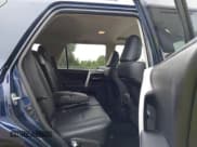 ✅ 2018 Toyota 4Runner SR5 • VIN: JTEBU5JR5J5528964 • Lot: 42752743. Wystawiony na IAAI z przebiegiem 140 649 mil. Bezpłatny archiwum sprzedaży aukcyjnych z USA i szczegółowy raport historii pojazdu na DreamBid. Zdjęcie 8.