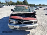 ✅ 1996 Chevrolet Blazer • VIN: 1GNDT13W9T2285134 • Лот: 86460795. Опубликован ранее на Copart с пробегом 262 482 миль. Бесплатный доступ к архиву аукционных продаж из США и подробный отчёт об истории автомобиля на DreamBid. Изображение 5.