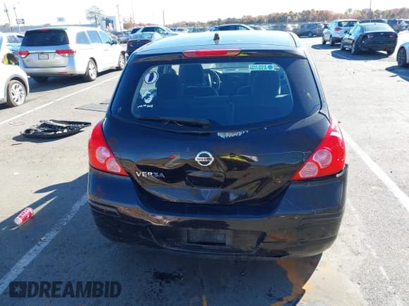 ✅ 2011 Nissan Versa S • VIN: 3N1BC1CP3BL507790 • Lot: 43601350. Wystawiony na IAAI z przebiegiem 147 480 mil. Bezpłatny archiwum sprzedaży aukcyjnych z USA i szczegółowy raport historii pojazdu na DreamBid. Zdjęcie 15.