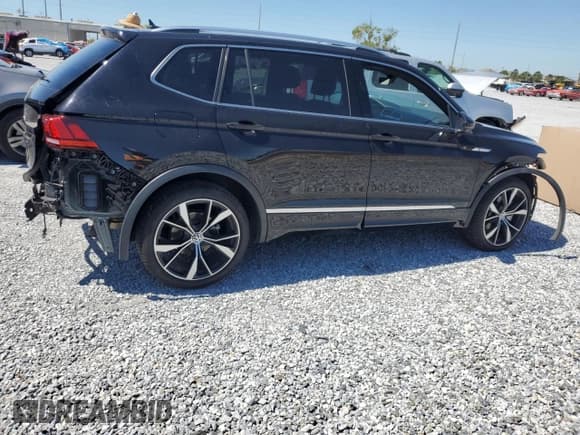 ✅ 2023 Volkswagen Tiguan SEL R-Line • VIN: 3VV4B7AX0PM106487 • Lot: 48377585. Listed on Copart with 19,646 mi. Free auction sales archive from the USA and detailed vehicle history report at DreamBid. Image 3.