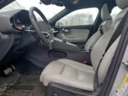 ✅ 2023 Polestar 2 • VIN: YSMEG3KA2PL114278 • Lot: 96733355. Wystawiony na Copart z przebiegiem 46 738 mil. Bezpłatny archiwum sprzedaży aukcyjnych z USA i szczegółowy raport historii pojazdu na DreamBid. Zdjęcie 7.