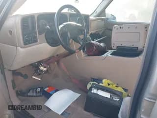 ✅ 2005 Chevrolet Suburban LT • VIN: 3GNEC16Z35G218324 • Лот: 42544947. Опубликован ранее на IAAI с пробегом Не указан. Бесплатный доступ к архиву аукционных продаж из США и подробный отчёт об истории автомобиля на DreamBid. Изображение 5.
