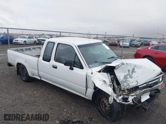 ✅ 1993 Toyota Pickup DLX • VIN: JT4RN93P9P5086184 • Lot: 41434389. Listed on IAAI with 207,014 mi. Free auction sales archive from the USA and detailed vehicle history report at DreamBid. Image 1.